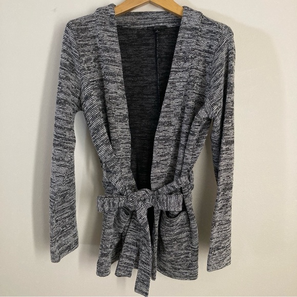 J. Crew Women’s Small Tie Front Open Cardigan in Black and White - Picture 5 of 6